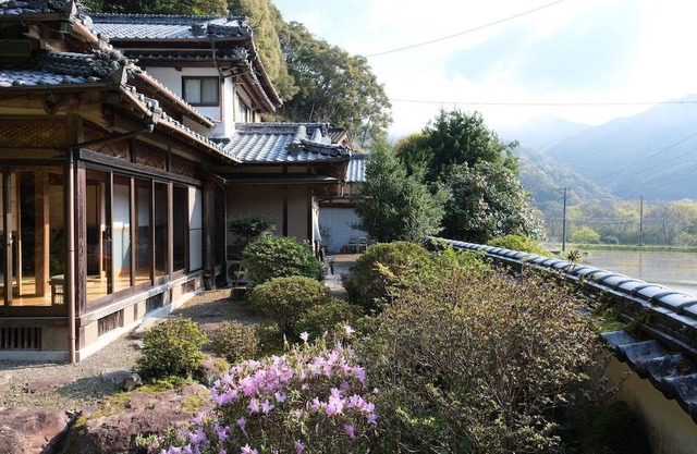 Shimanto Riverside Hideaway