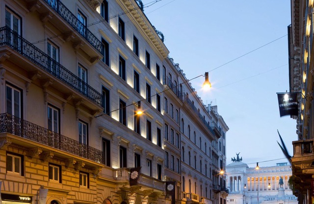 Via Del Corso Home Roma