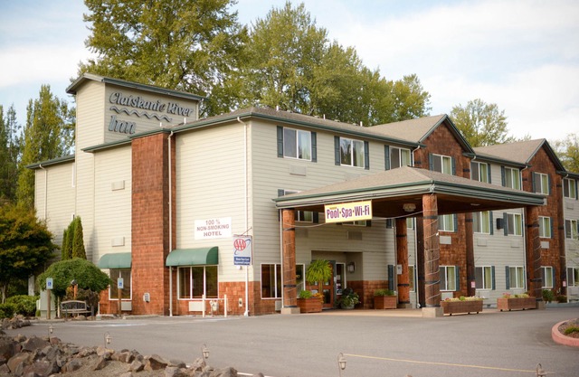 Clatskanie River Inn