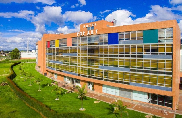 Pop Art Hotel Tocancipá y Centro de Convenciones