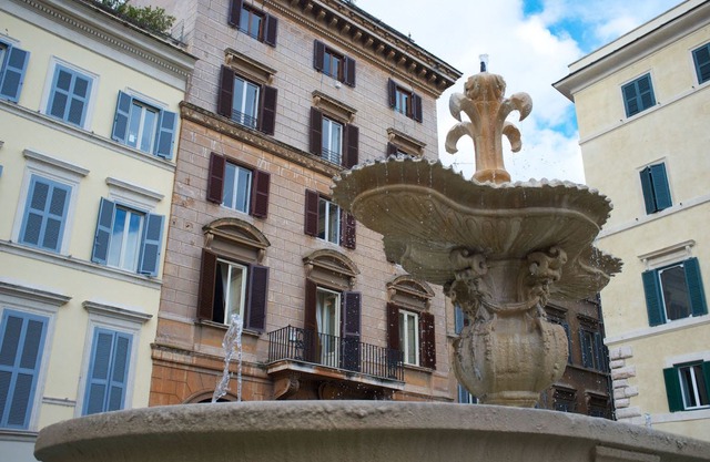 Piazza Farnese Luxury Suites