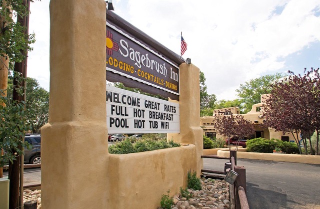 Sagebrush Inn & Suites