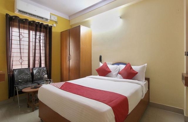 OYO 13901 Vishal Residency