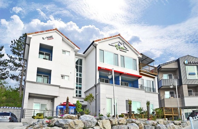 Janghohang Pension 
