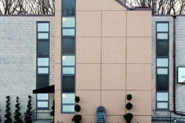 Meadowbrook Motor Lodge