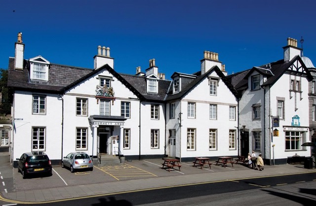 Burnett Arms Hotel