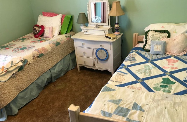 Beautiful 4-bedroom home on Long Lake in Valparaiso