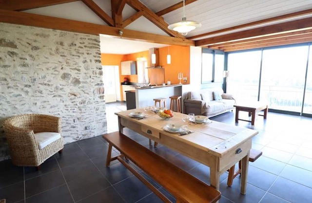 Gite Leynhac, 2 bedrooms, 4 persons