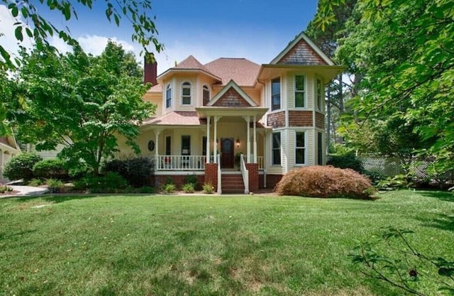 Southern Pecan Hideaway - Luxury Home