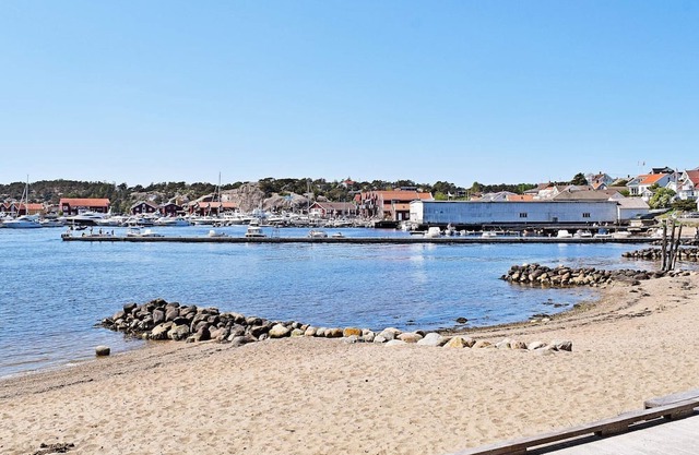 12 person holiday home in Skjærhalden