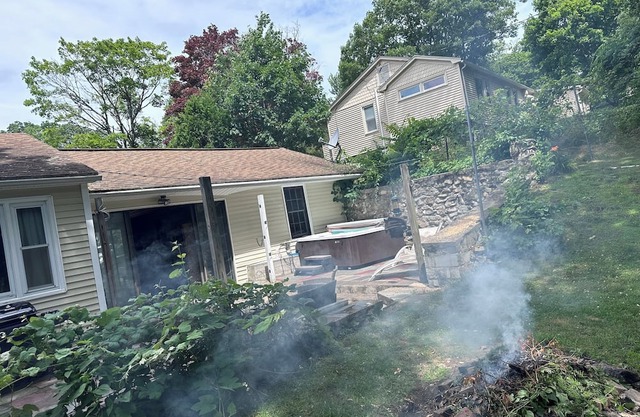 Sprawling 50s ranch nestled in central Massachusetts
