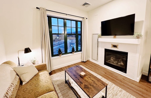 ⭐️ Cozy Retreat | Pool & Hot Tub ⛰ Mountain Creek Resort @ Appalachian