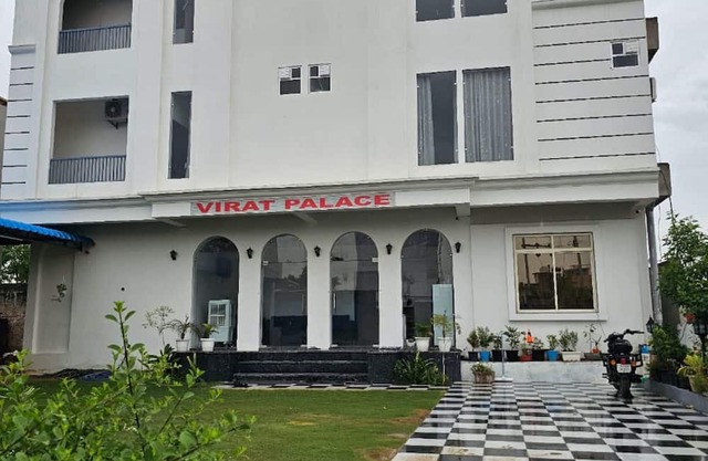 Hotel Virat palace Khatoo