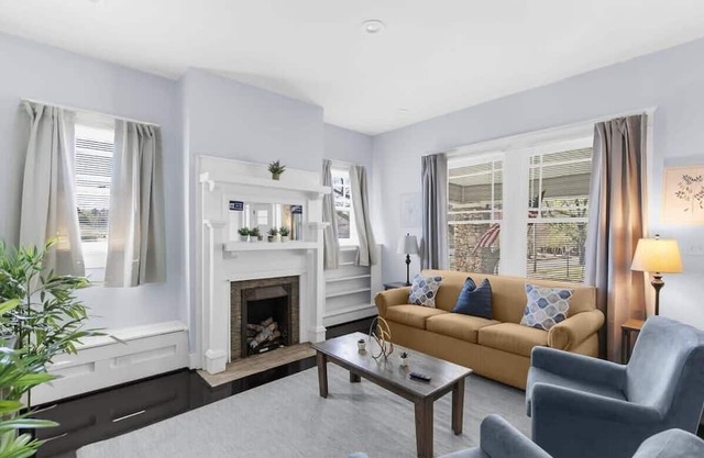 2nd Ave East Lake Craftsman