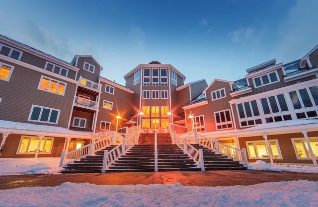 Beautiful Holiday Inn Club Mount Ascutney Resort