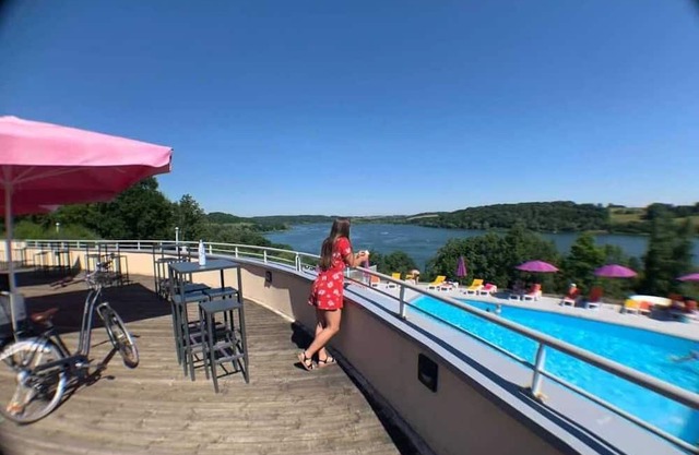 Camping 5 étoiles - Piscine - ccaaabc