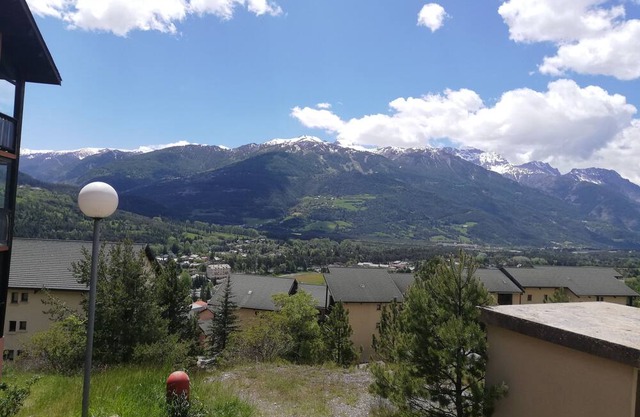 App 2ch with view - Barcelonnette - mountain- relaxation- ski - hike - mountain bike -