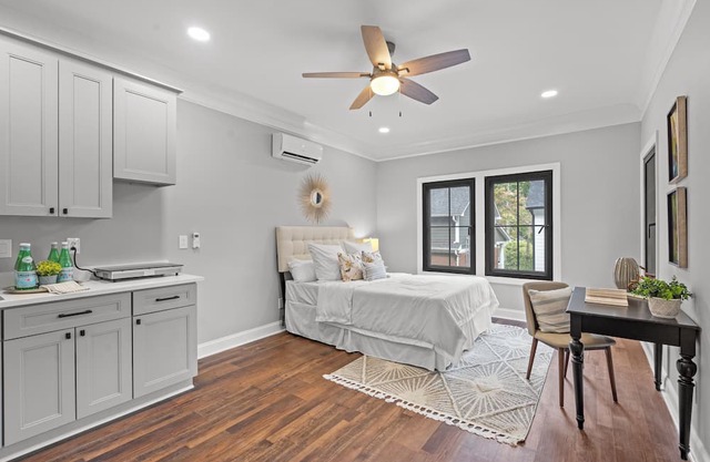Plaza Midwood Private In-Law Suite