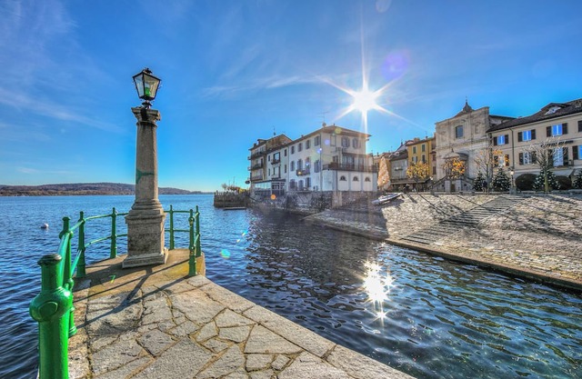 Stella Del Lago Pied Dans L'Eau