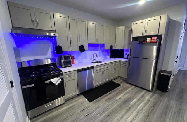 Spacious 1 Bedroom Condo In Front Of All Major Highways & Only 16 Miles From NYC