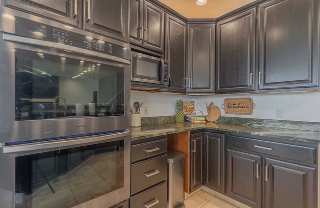 Spacious Modern Home Near Santa Claus House on 1.5 Acres