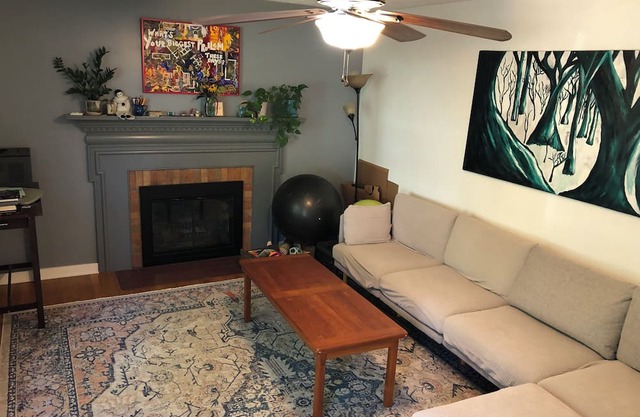 Perfect home football weekend base! 7 min from MSU Stadium