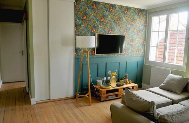 Appartement D'une Chambre Dans une Charmante Maison au Cœur de Lalinde