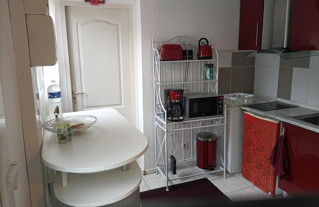 Maisonnette 10 mn de Rouen, Proche de Toutes Commodités