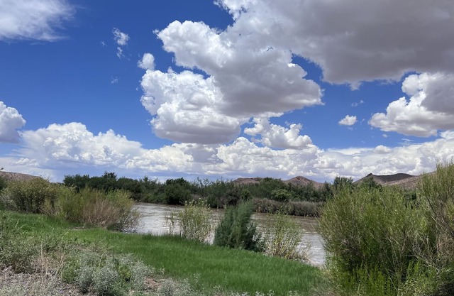 Horner Hacienda, primitive dry campground on the bank of the Rio Grande River!