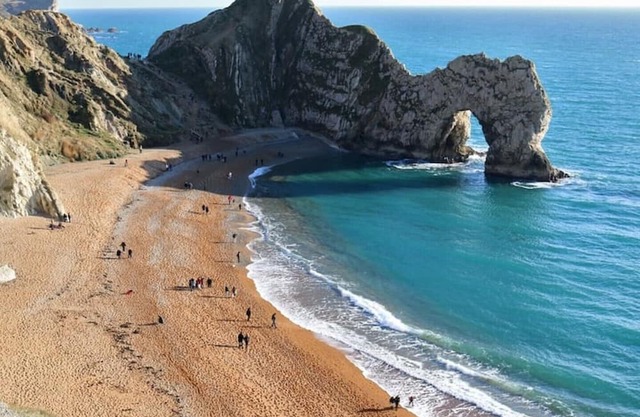 Rural location, next to heathland, but perfect for exploring the Purbeck area!