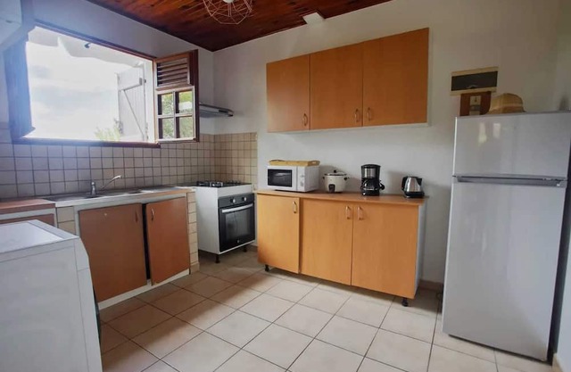 Homerez - House 5 km away from the beach for 5 ppl. with garden at Rivière-Salée