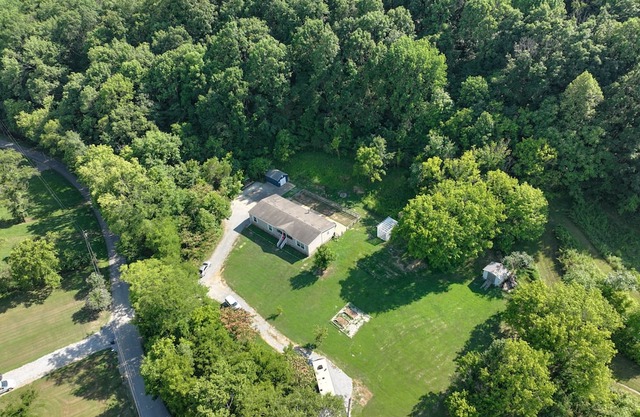 Our Country Convenient Farmhouse