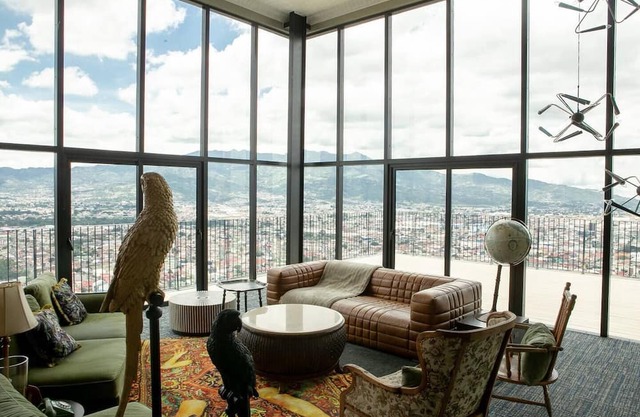 NEW Wanderlust URBN Escalante