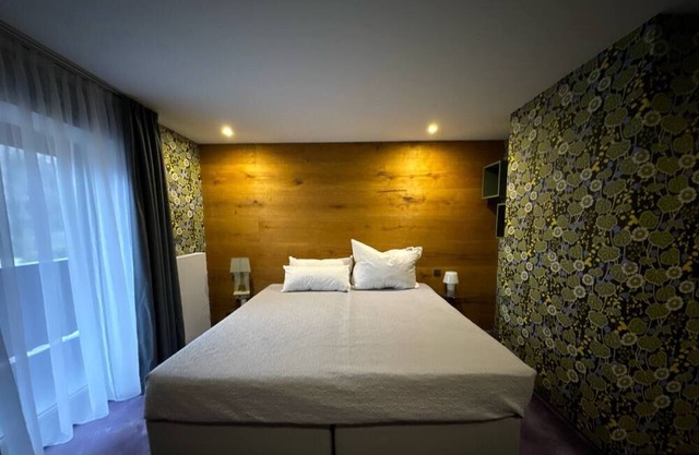 Cozy family-run B&B on lake Achensee