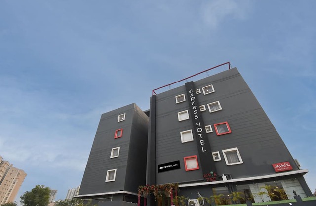 Townhouse Apple Tree Express Rajarhat