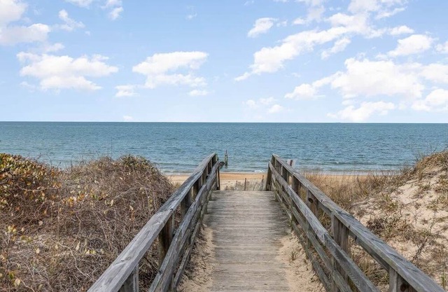 2BR Ocean Oasis Suite | Beach | Pool