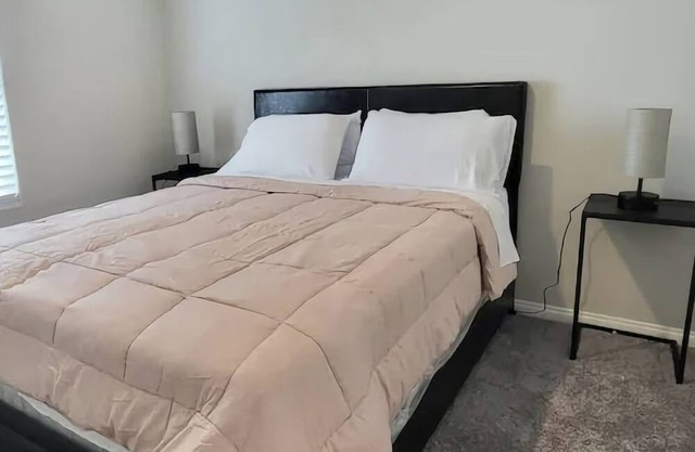 Warm and Cozy Home in Henderson