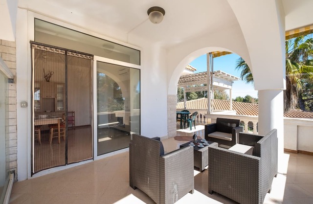 Apartment 'Villa Ada Rosa' with Private Terrace, Wi-Fi and Air Conditioning