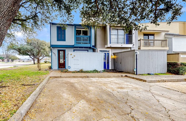 Elegant lakefront escape with private balcony, W/D, & gorgeous lake views