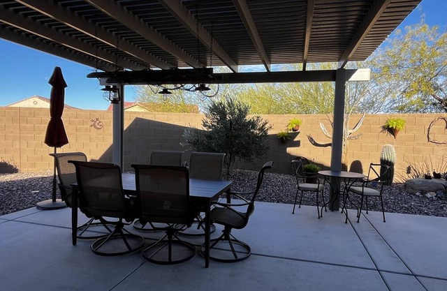 Your “home away from home” in a fabulous Dell Webb 55+ Resort Style Community!