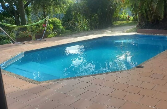 Finca de Descanso con Vista a las Montañas