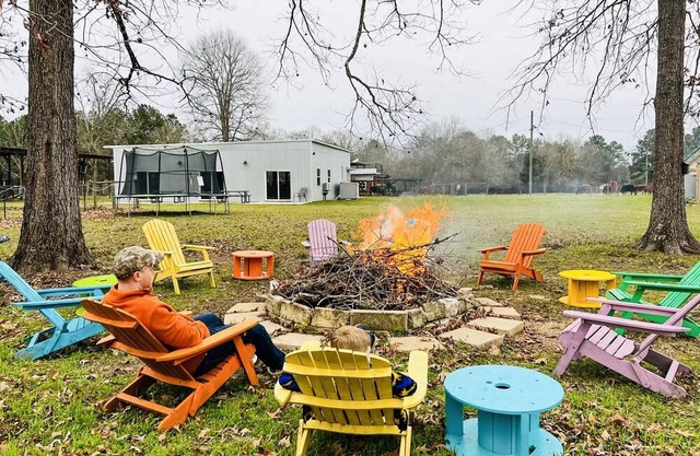 Peaceful Ranch for Starviewing, Fire Pit, Spa, Feed the cow's treats.