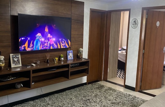 Casa com 2 Quartos, Piscina, Churrasqueira e 10 Minutos da Praia
