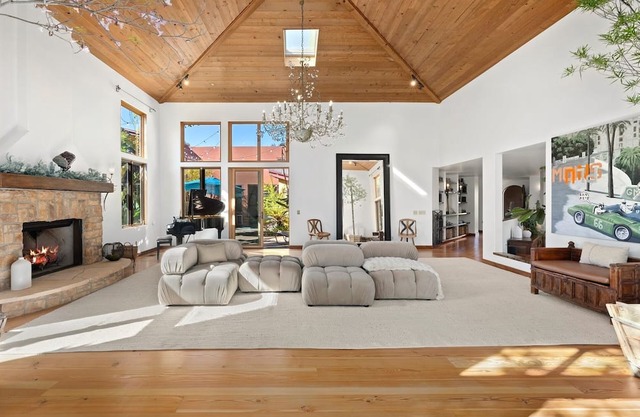 Spacious 7-bedroom estate in peaceful Topanga w/ Mountain Views + Hiking Trails