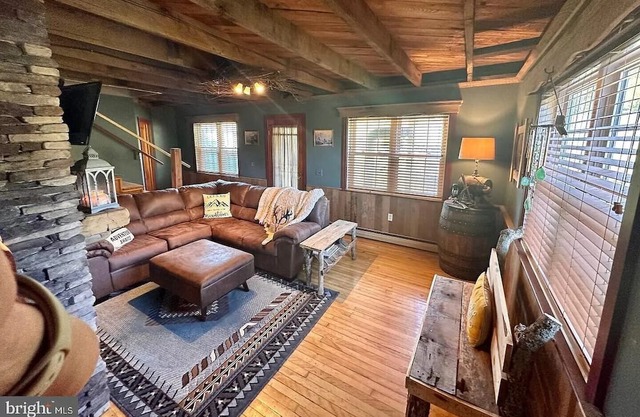 Beautiful Farm House on the Potomac River