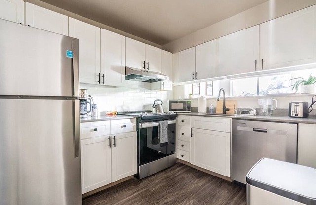 One bedroom furnished apartment