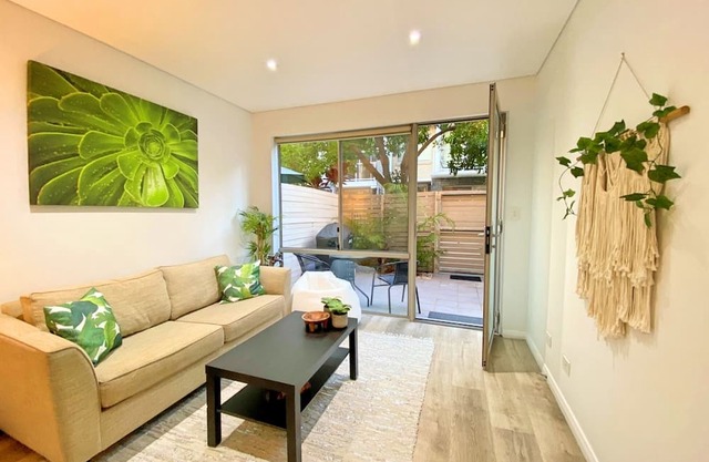 Caringbah Palms - Peaceful and Private