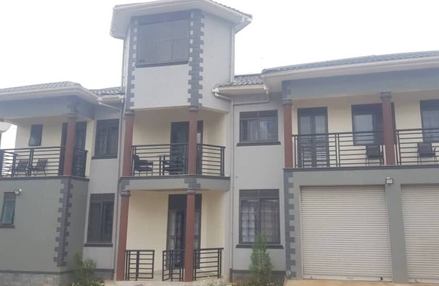 Inviting 9-Bed Villa in Kampala