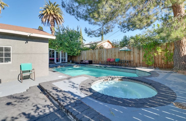 Sunny Northridge Getaway w/ Private Outdoor Pool!