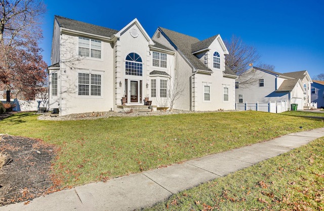 Egg Harbor Township Home: 11 Mi to Boardwalks!